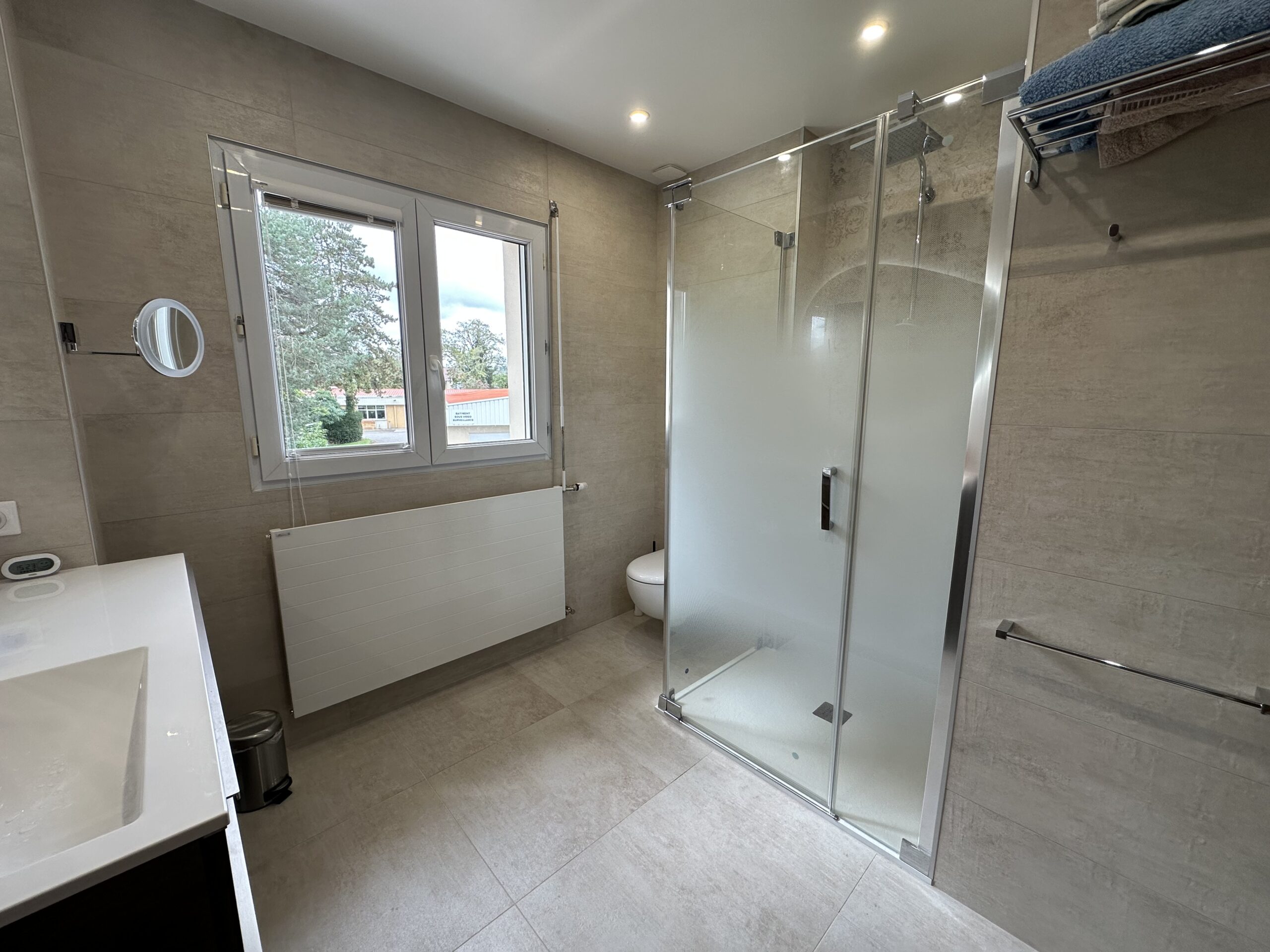 aménagement salle de bain pour personnes âgées bonneville